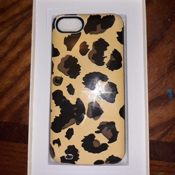 LuxyLemon Battery Case for iPhone 7 - Picture 2 of 3